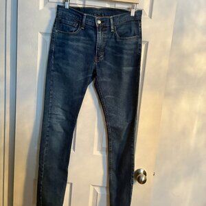 Men Levi’s 519 Jeans - Slim Fit